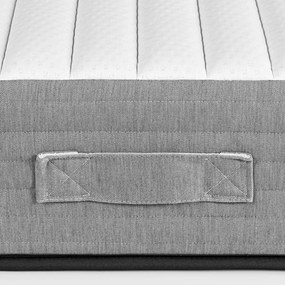 Stredne tvrdý penový antialergénny/termoregulačný matrac 150x200 cm Yoko – Kave Home