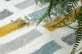 Koberec FUSION Shape 5711 biely / tmavozelený ovál