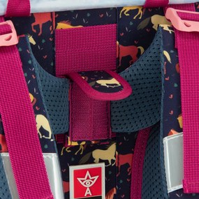 Kompaktná školská taška Wild and Free ARS UNA