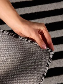 Koberec Elle Decoratio Stryve čierny / biely