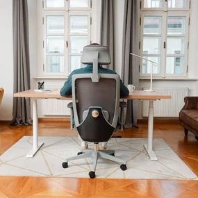 Liftor Space ergonomická kancelárska stolička, čierna
