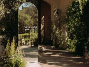 Nálepka na zrkadlo S43 – We're so glad you're here