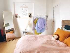 Vešiakový stojan na kolieskach OTTO biely