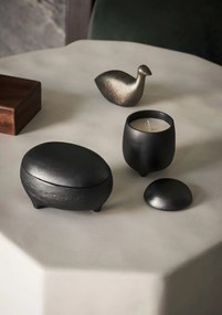 ferm LIVING Neparfumovaná sviečka v dóze Evoke Blackened