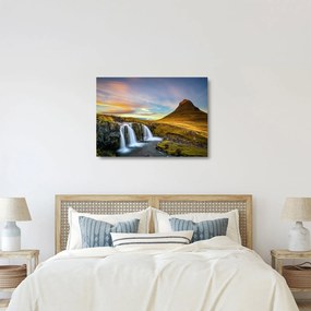 Sklenený obraz hory a vodopádov na Islande (70x50 cm)
