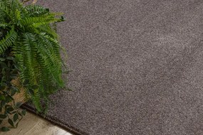 Metrážny koberec INDUS 40 hnedý