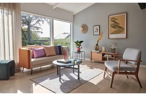 Sivé kreslo s konštrukciou z dubového dreva Hübsch Haze