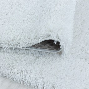 Biely okrúhly koberec ø 160 cm Fluffy – Ayyildiz Carpets
