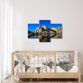 Obraz zrkadlenie skál (90x60 cm)