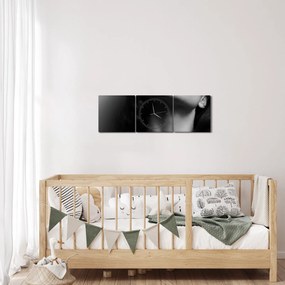 Obraz - Portrét ženy s červeným rúžom (s hodinami) (90x30 cm)