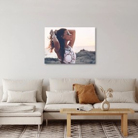 Obraz ženy na pláži (70x50 cm)