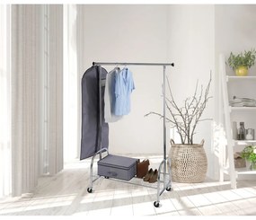 Kovový pojazdný stojan na oblečenie v striebornej farbe Profi – Wenko