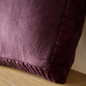 Dekoračný vankúš z mikroplyšu 55x55 cm Velvet and Faux Fur – Catherine Lansfield