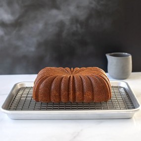 Nordic Ware Forma na biskupský chlebíček Classic zlatá,1,4l