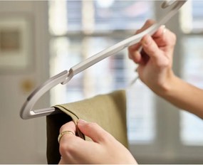 Plastové vešiaky v súprave 5 ks Orderly – Joseph Joseph