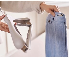 Plastové vešiaky v súprave 2 ks Orderly – Joseph Joseph