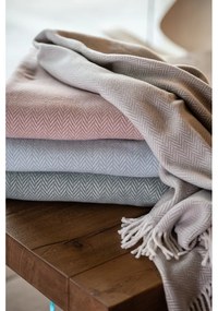 Pléd vo farbe terakota s podielom bavlny Euromant Skyline, 140 × 180 cm