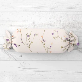 Biante Vankúš valec bonbon Sandra SA-382 Fialové lúčne kvietky na krémovom 15x40 cm