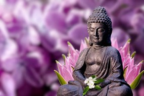 Fototapeta socha Budhu s fialovým pozadím
