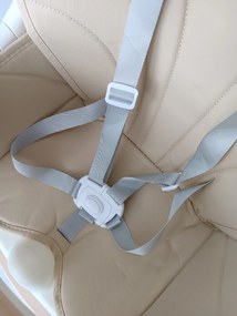 TRENDIE Stolička na kŕmenie 4v1 béžová + podbradník a kolieska ZDARMA