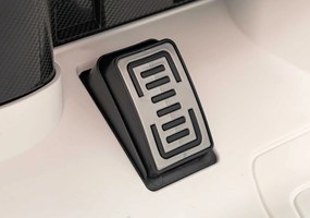 Ramiz Lamborghini SIAN Biele vozidlo