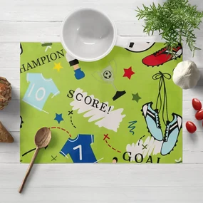 Biante Detské bavlnené prestieranie na stôl Sandra SA-645 Futbal to je hra - na zelenom 30x40 cm