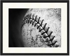 Fotografia v ráme Old Worn Baseball, rôzne veľkosti
