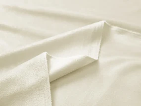 Biante Zamatový záves Velvet Prémium SVP-003 Smotanový - šírka 135 cm 135x160 cm