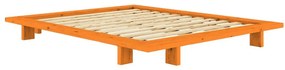 Oranžová dvojlôžková posteľ z borovicového dreva bez čela s roštom 180x200 cm Japan – Karup Design