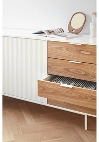 Nízka komoda v dekore duba v bielo-prírodnej farbe 159x80 cm Sierra – Teulat