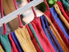 Farebná hojdacia sieť s vankúšom HAMAK pre 2 osoby 190x150 cm