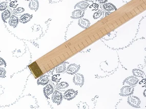 Biante Bavlnený okrúhly obrus Sandra SA-090 Modré popínavé kvety na bielom Ø 140 cm