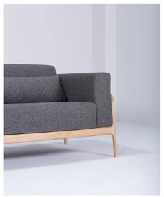 Tmavosivý pohovka s konštrukciou z masívneho dubového dreva Gazzda Fawn, 210 cm