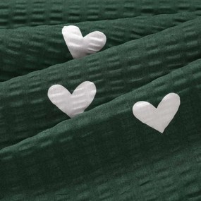 Goldea krepová obliečka na vankúš - srdiečka na tmavo zelenom 40 x 40 cm