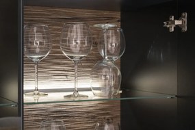 Široká nástenná vitrína Boston, čierna/dub ribbeck, s osvetlením