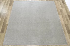 Metrážny koberec Platino 74 sivý