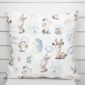 Biante Detská bavlnená obliečka na vankúš Sandra SA-478 Lesné zvieratká v čučoriedkach na bielom 60 x 60 cm