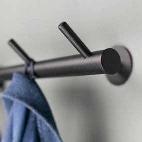 Čierny kovový nástenný vešiak Odin – Spinder Design