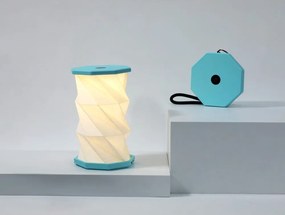 Biela/tyrkysovomodrá prenosná svetelná dekorácia na USB ø 8 cm Twist – Gingko