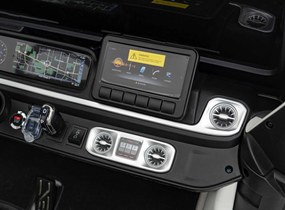 Ramiz Auto Mercedes Benz G63 AMG XXL biele