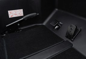 Ramiz Mercedes Benz MAYBACH G650 STRONG vozidlo Čierna