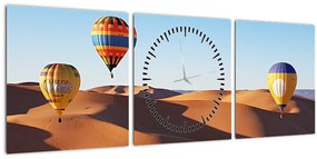 Obraz - lietajúce balóny v púšti (s hodinami) (90x30 cm)