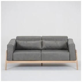 Tmavosivá pohovka s konštrukciou z masívneho dubového dreva Gazzda Fawn,180 cm