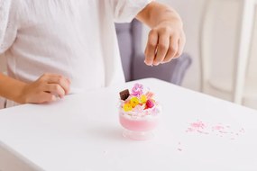 Dezert s krémom | Kreatívna sada Dumel Discovery – výroba squishy dezertu