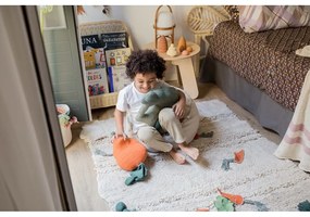 Krémový bavlnený detský hrací koberec 120x160 cm Veggie Garden – Lorena Canals