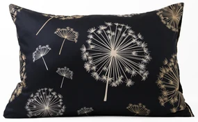 Saténová obliečka na vankúš 50 x 70 cm - Púpavy čierna