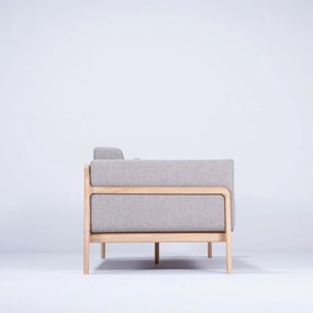 Sivá pohovka s konštrukciou z masívneho dubového dreva Gazzda Fawn, 210 cm