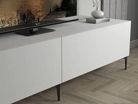TV stolík/skrinka Franc 44 (biela). Vlastná spoľahlivá doprava až k Vám domov. 1107912