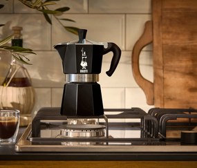 Kávovar na moka kávu Bialetti Moka Express, 190 ml, čierny