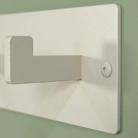 Sivo-béžový kovový nástenný vešiak Leatherman – Spinder Design